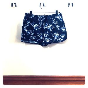 Gap floral print shorts